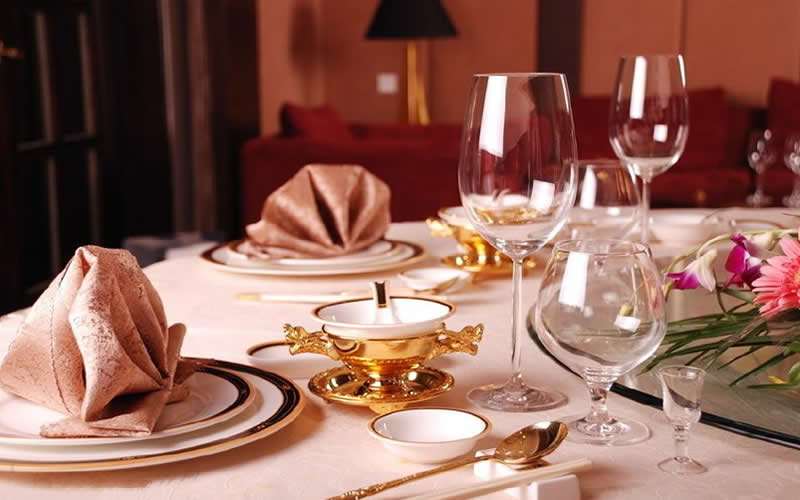 傳統(tǒng)餐飲品牌轉(zhuǎn)型升級(jí)該怎么做_餐飲品牌策劃